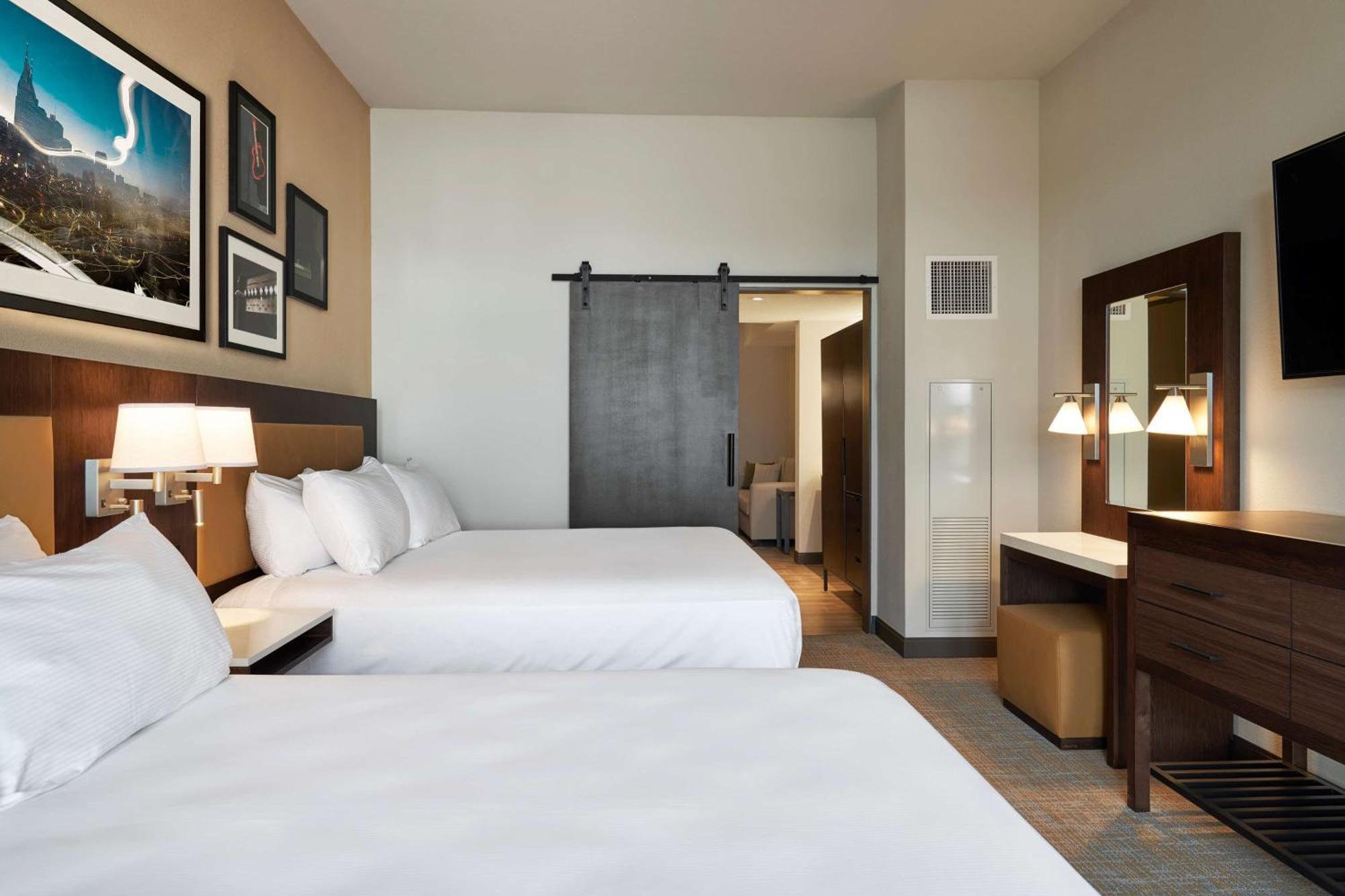Embassy Suites By Hilton Nashville Downtown Exteriör bild