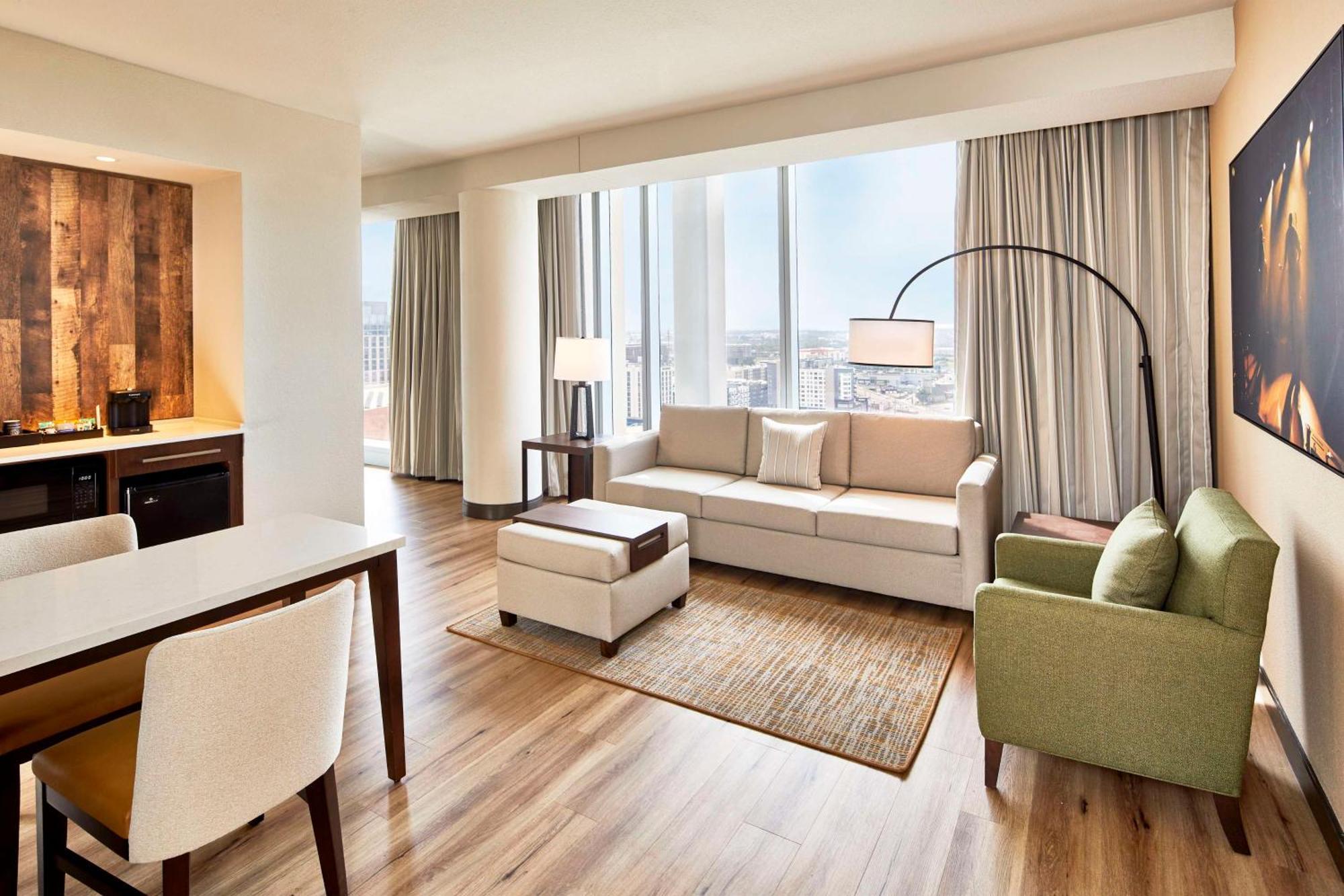 Embassy Suites By Hilton Nashville Downtown Exteriör bild