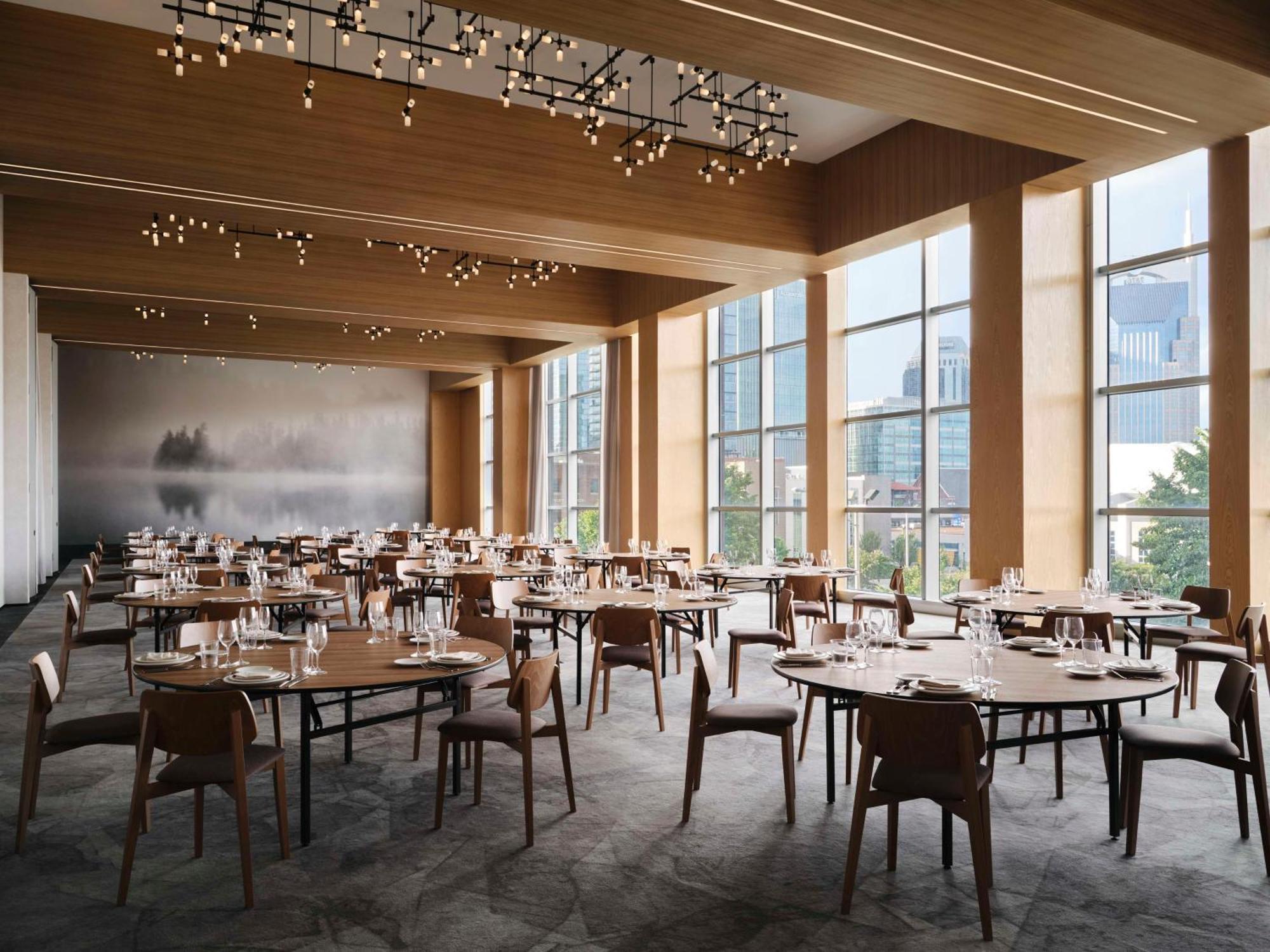 Embassy Suites By Hilton Nashville Downtown Exteriör bild